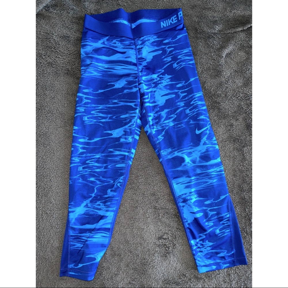 Nike Pro Dri-Fit Cropped Leggings Medium